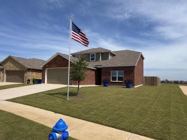137 Sammy Fowler Avenue, Venus, TX 76084