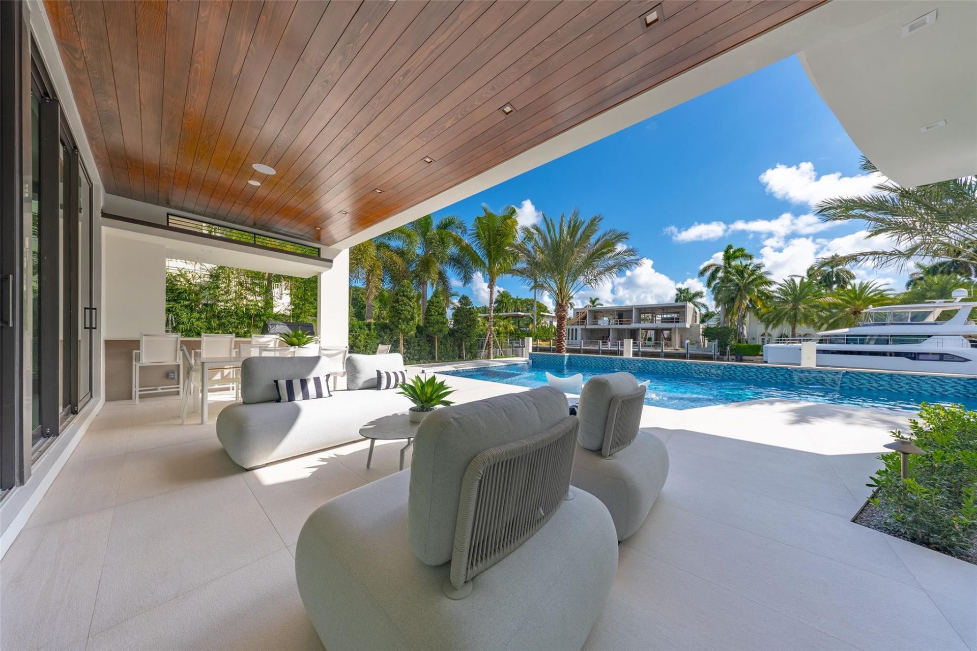 24 Fiesta Way, Fort Lauderdale, FL 33301 Photo