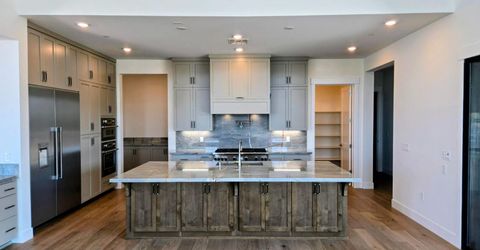 8565 Martin Andrew Cir, Roseville, CA 95747 Photo