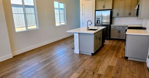 8565 Martin Andrew Cir, Roseville, CA 95747 Photo
