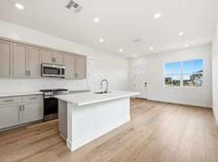 8565 Martin Andrew Cir, Roseville, CA 95747 Photo
