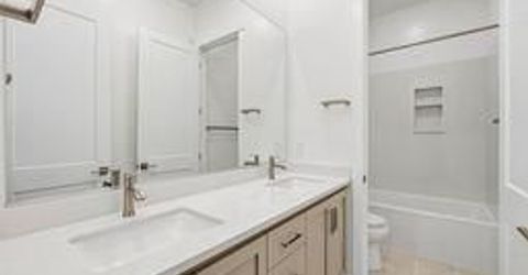 8565 Martin Andrew Cir, Roseville, CA 95747 Photo