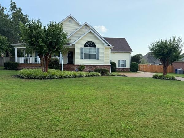 103 Sherwood Cove, Batesville, MS 38606
