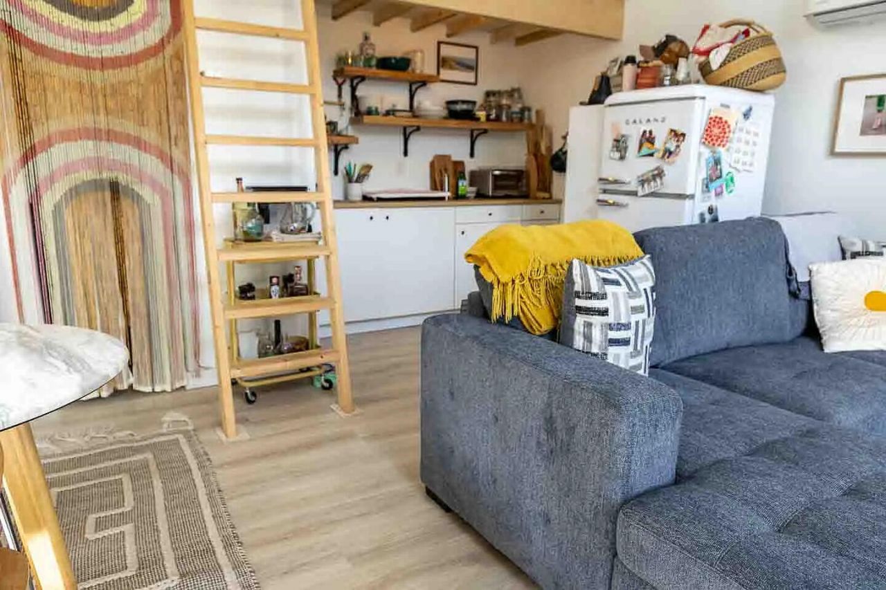 2061 Medway Road Photo 4