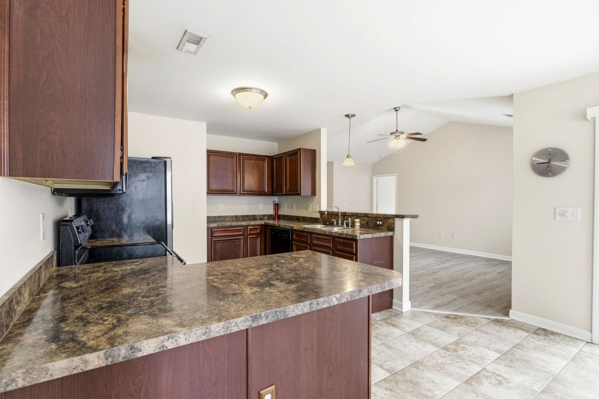 2375 Morlynn Dr.  Photo 10