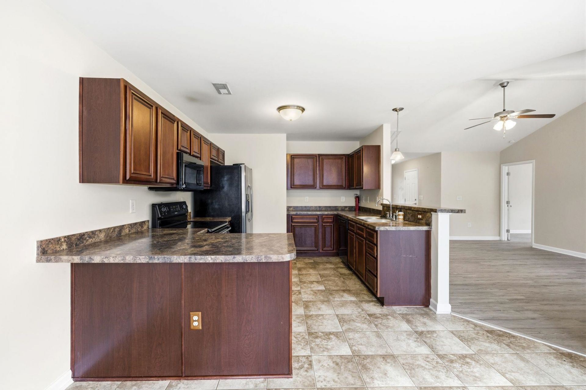 2375 Morlynn Dr.  Photo 9