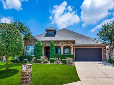 10961 Silver Horn Drive, Fort Worth, TX 76108