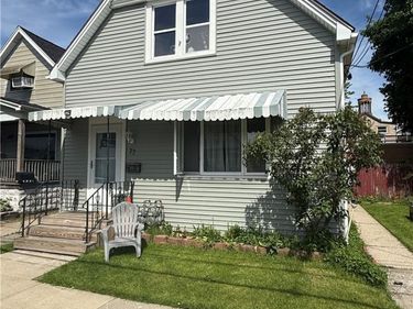 77 Weiss Street, Buffalo, NY 14206