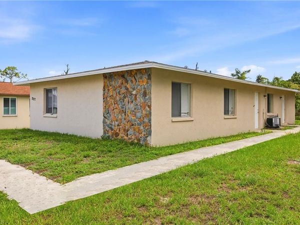 2237 Iris WAY , FORT MYERS, FL 33905