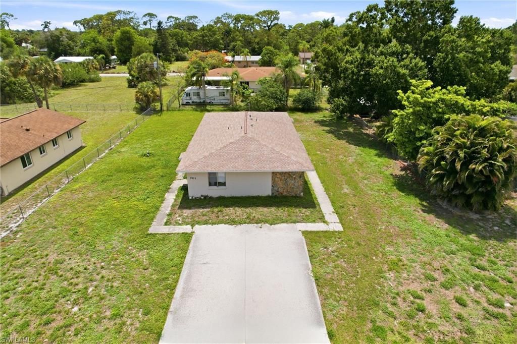 2237 Iris Way , Fort Myers, FL 33905 Photo