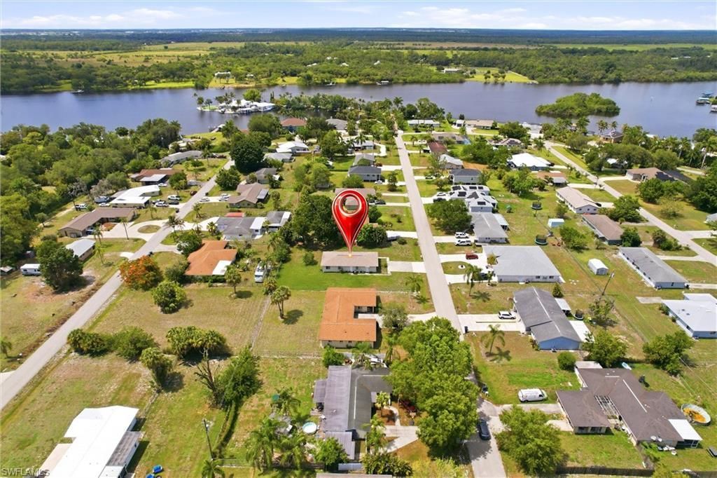 2237 Iris Way , Fort Myers, FL 33905 Photo