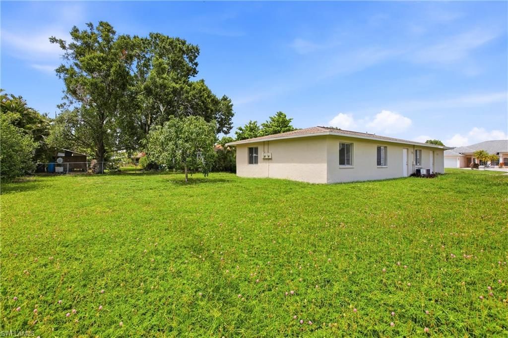 2237 Iris Way , Fort Myers, FL 33905 Photo