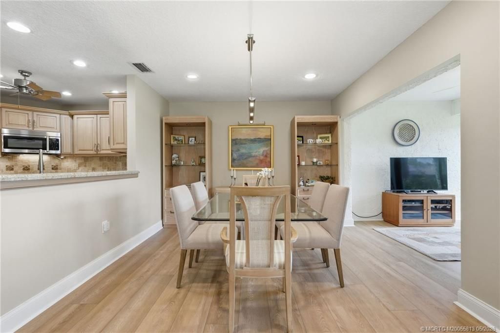 5600 SE Foxcross Place, Stuart, FL 34997 Photo