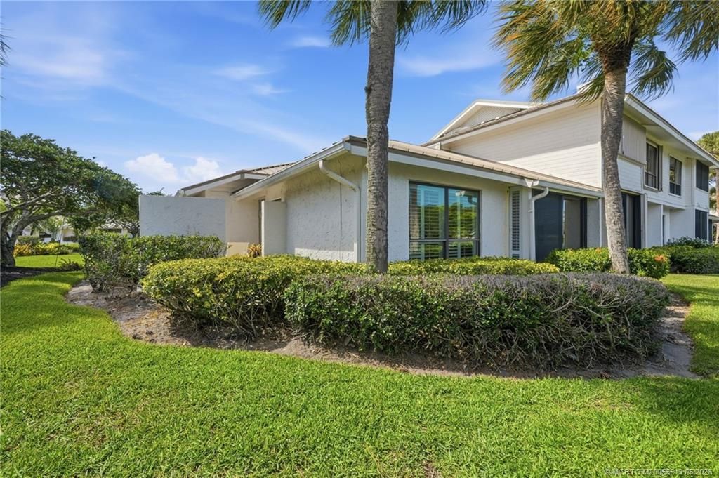 5600 SE Foxcross Place, Stuart, FL 34997 Photo