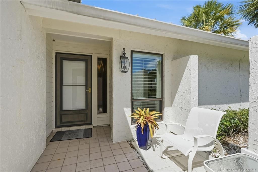 5600 SE Foxcross Place, Stuart, FL 34997 Photo