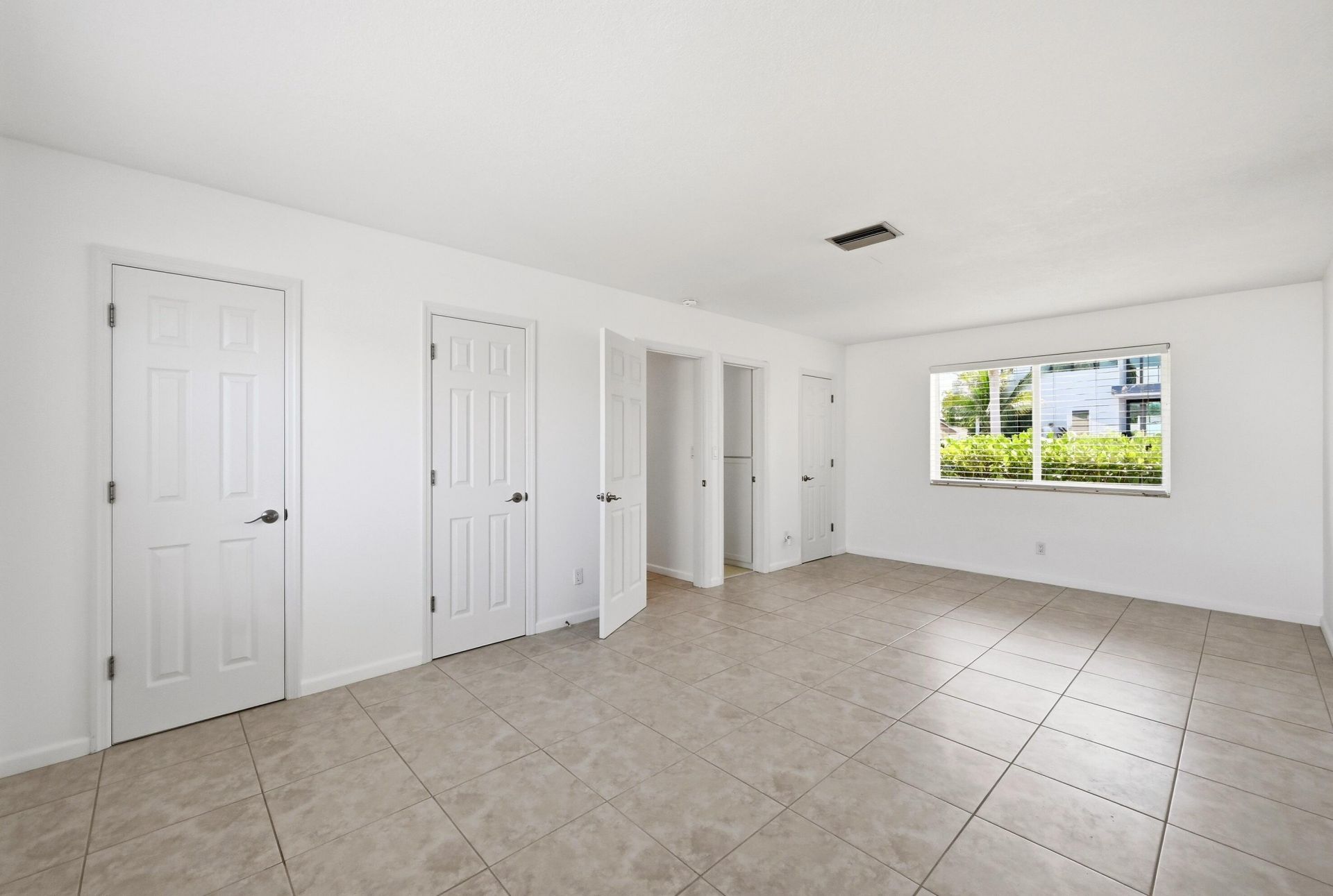 4454 W Tradewinds Avenue W, Lauderdale by the Sea, FL 33308 Photo