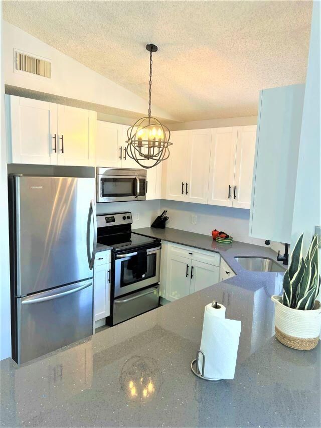 2812 Stoneway Lane, Unit B, Fort Pierce, FL 34982 Photo