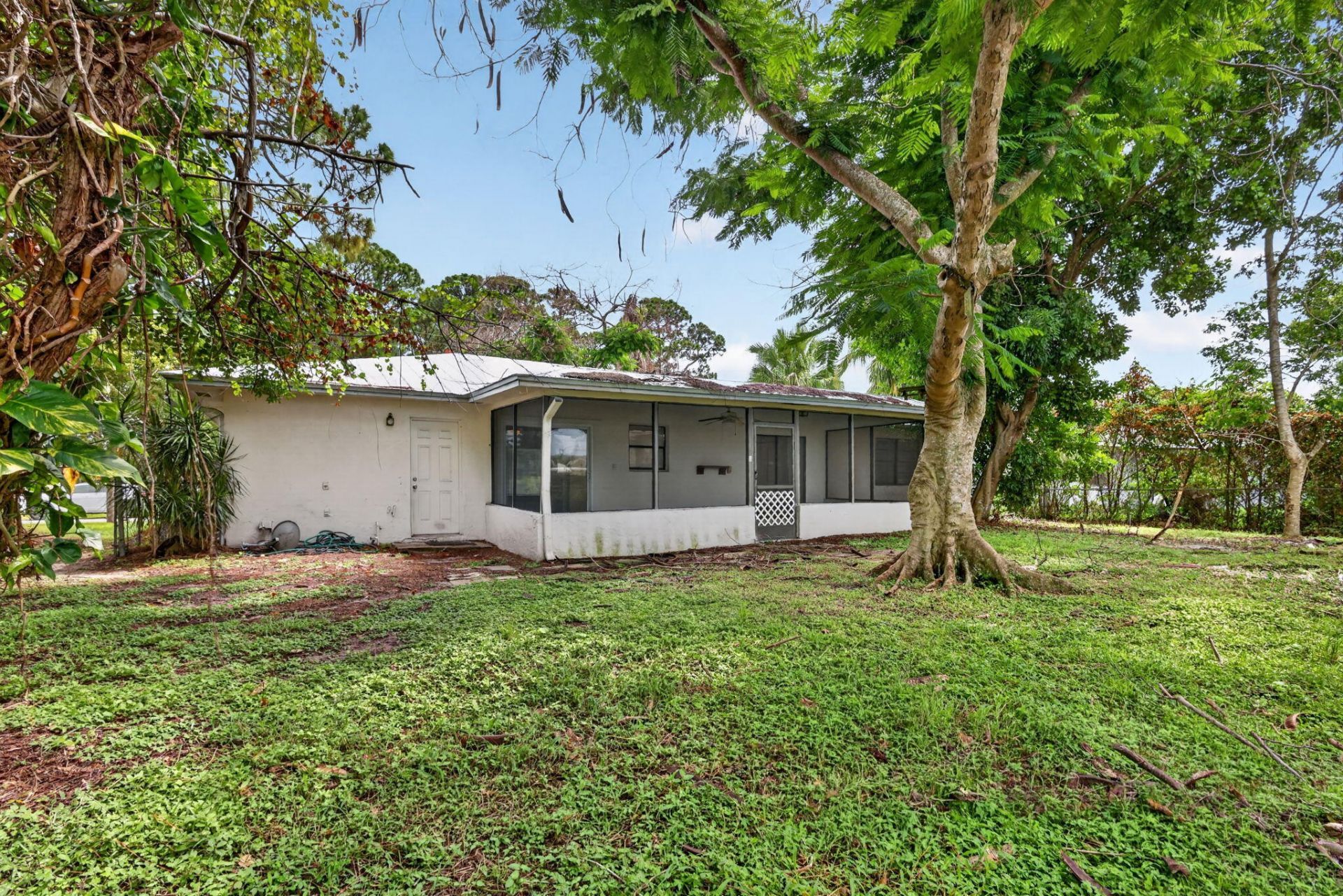941 SE Atlantus Avenue, Port Saint Lucie, FL 34983 Photo