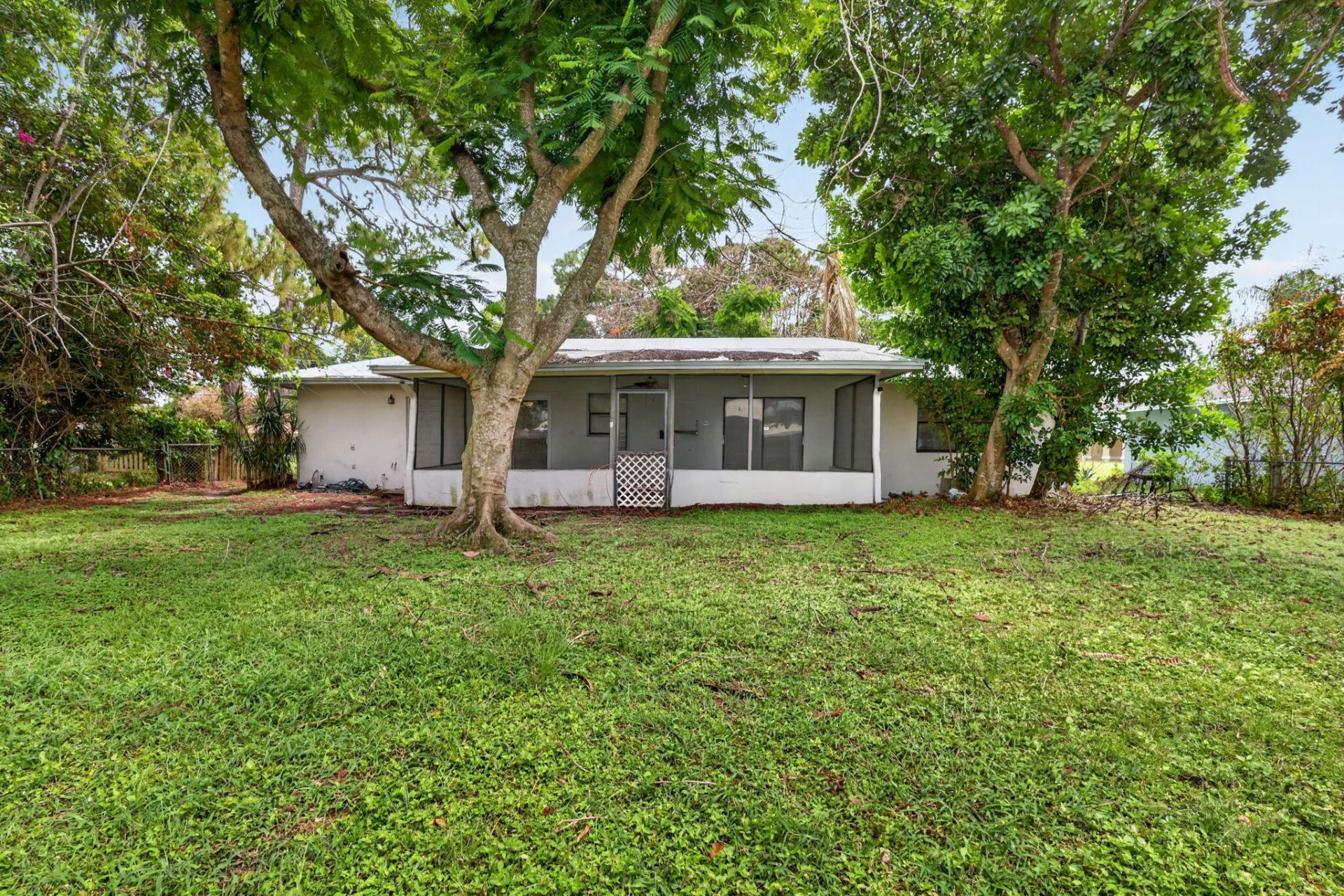941 SE Atlantus Avenue, Port Saint Lucie, FL 34983 Photo