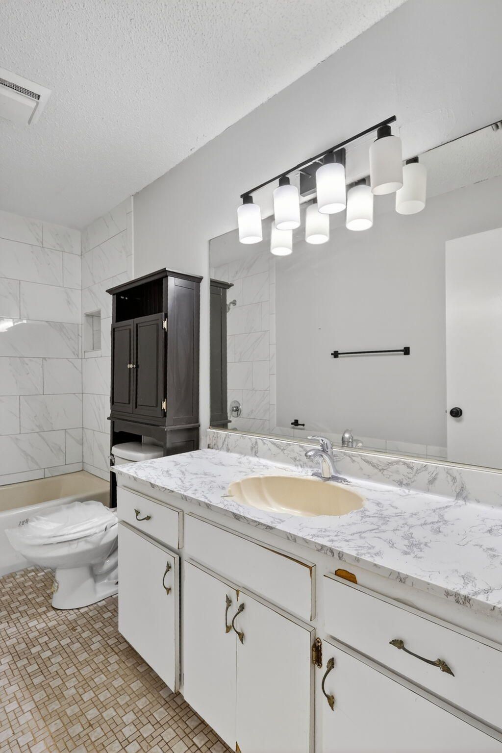 941 SE Atlantus Avenue, Port Saint Lucie, FL 34983 Photo