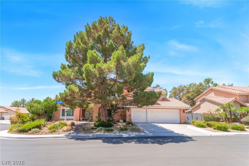 911 Nawkee Drive , North Las Vegas, NV 89031