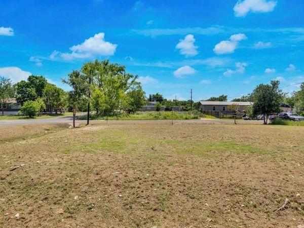 14706 Vevey Drive , Del Valle, TX 78617