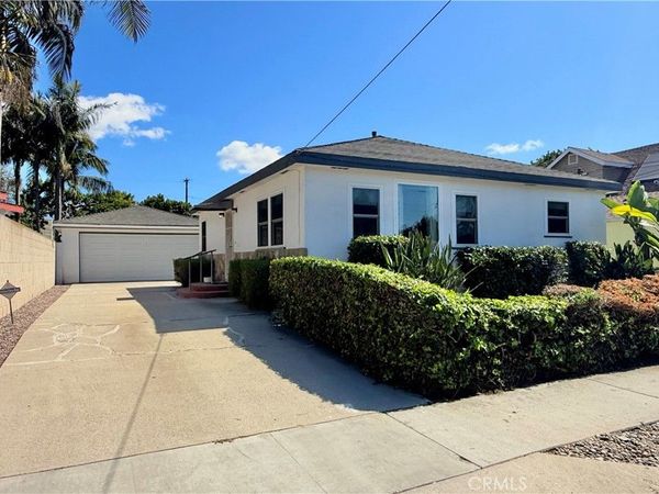 2010 W Cameron, Long Beach, CA 90810