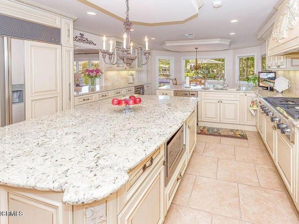 3824 Charthouse Circle, Westlake Village, CA 91361