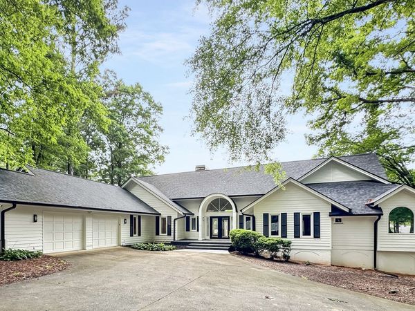 160 Fawn Ridge, Newnan, GA 30265
