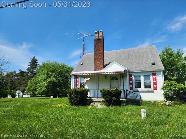 4356 S Vassar Road, Burton, MI 48519