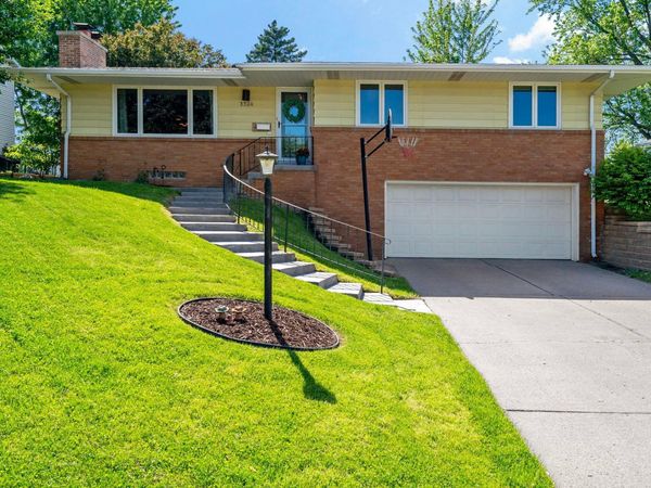 3324 Skycroft Drive , Saint Anthony, MN 55418