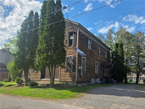 216 S Canal Street , Canastota, NY 13032