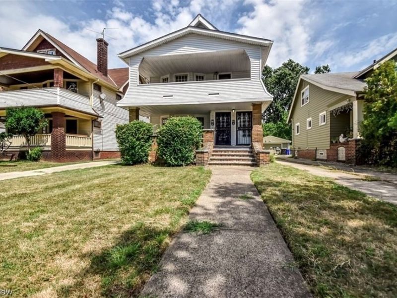 1051 E 171st Street, Cleveland, OH 44119 Photo 1