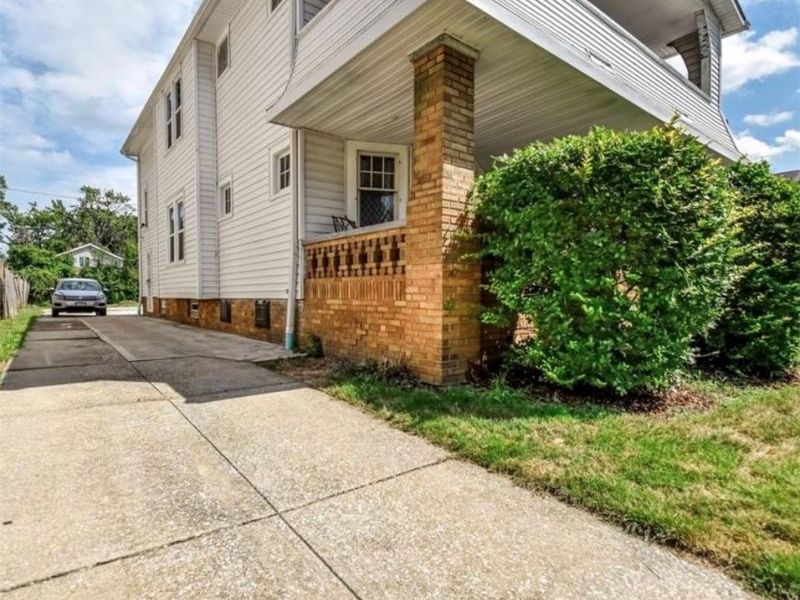 1051 E 171st Street, Cleveland, OH 44119 Photo 3