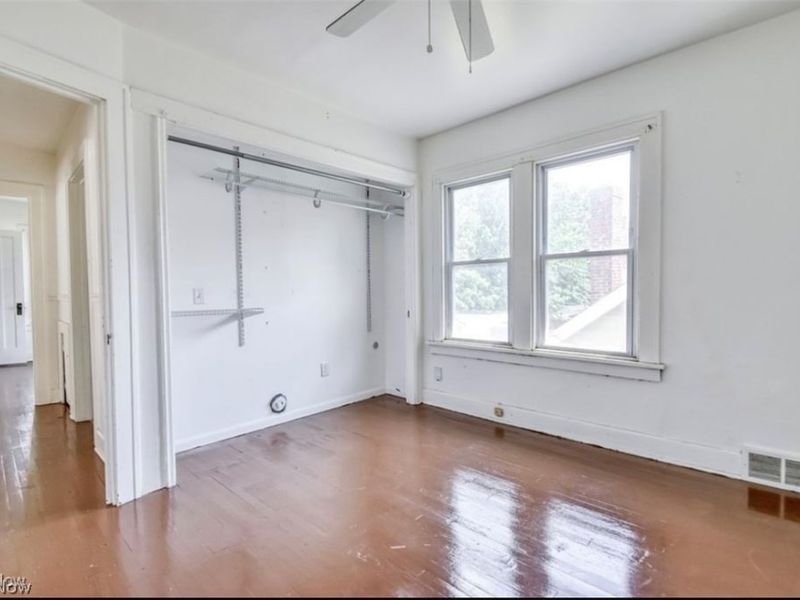 1051 E 171st Street, Cleveland, OH 44119 Photo 9