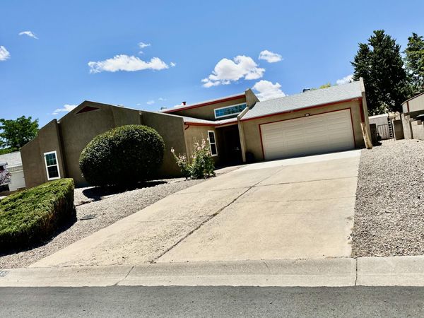 444 Wagon Train Drive SE, Rio Rancho, NM 87124