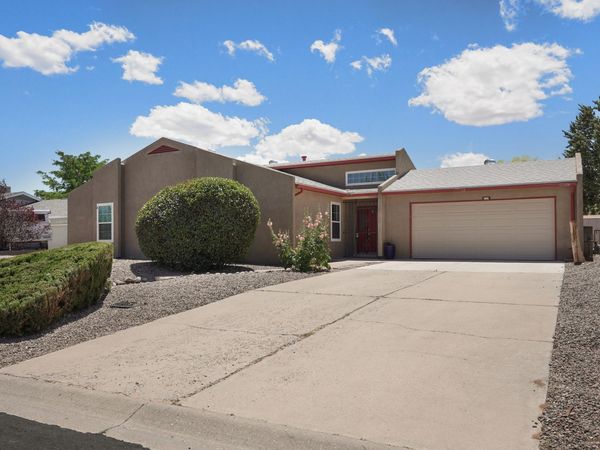 444 Wagon Train Drive SE, Rio Rancho, NM 87124