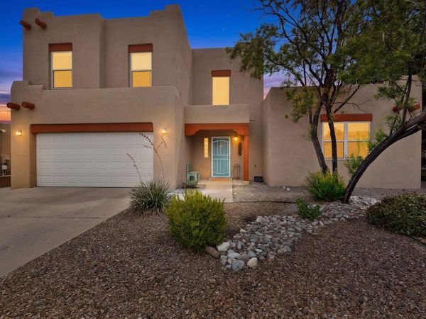 10331 Pintura Place NW, Albuquerque, NM 87114