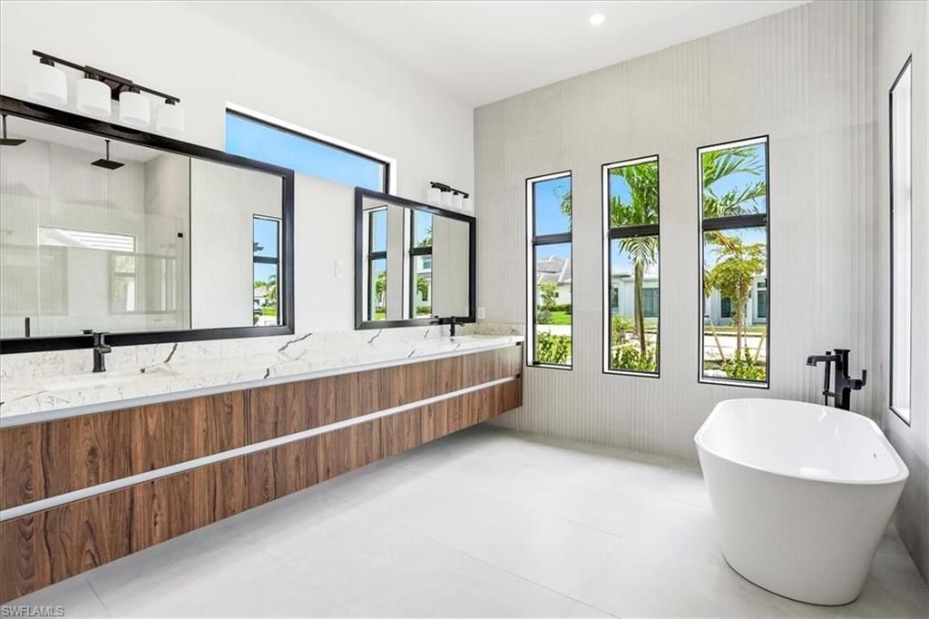 14318 Charthouse Cir , Naples, FL 34114 Photo