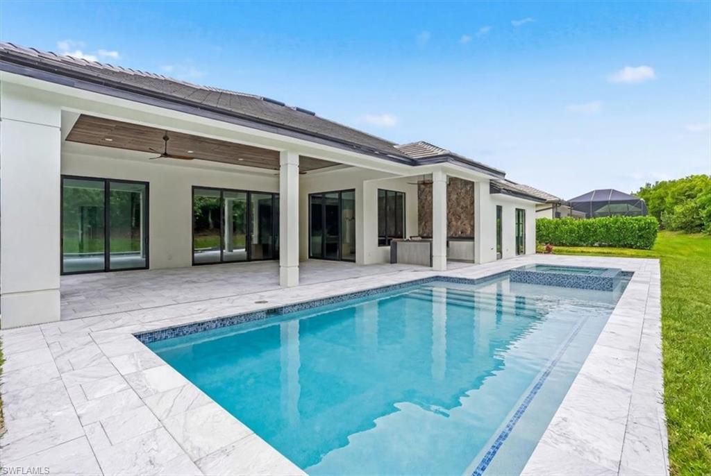 14318 Charthouse Cir , Naples, FL 34114 Photo