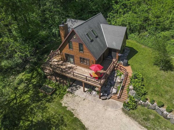 6336 Old Settlers Road, Mazomanie, WI 53560