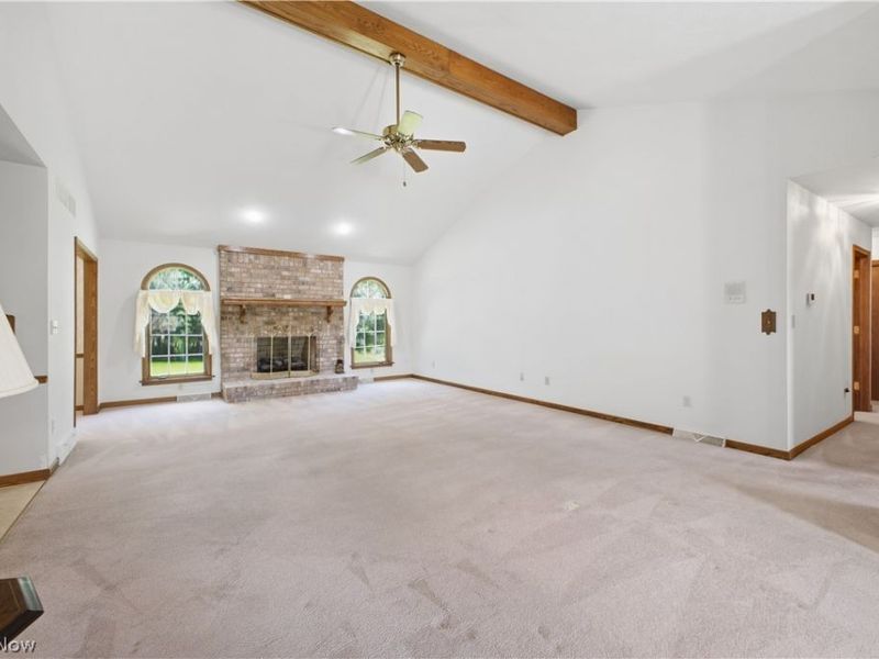 204 Colonial Drive , Canfield, OH 44406 Photo 3