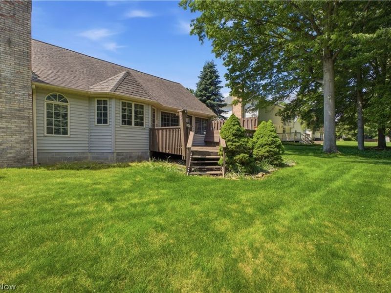 204 Colonial Drive , Canfield, OH 44406 Photo 39