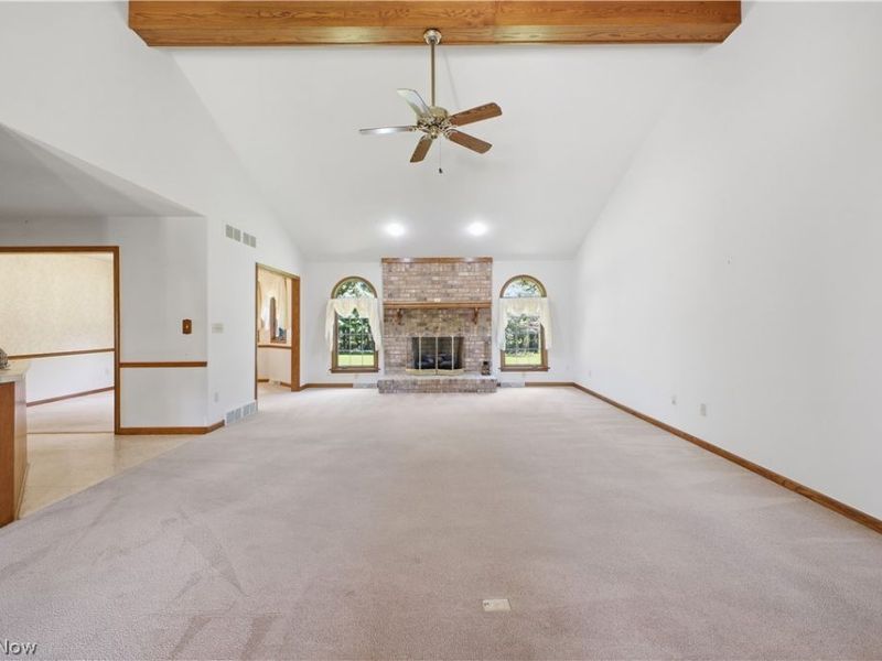 204 Colonial Drive , Canfield, OH 44406 Photo 4