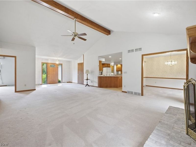 204 Colonial Drive , Canfield, OH 44406 Photo 5