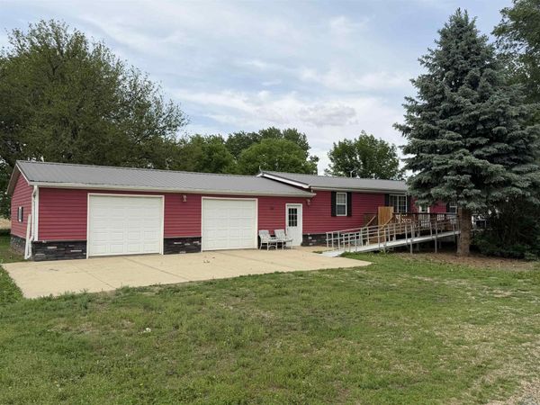 213 Plymouth St, Westfield, IA 51062