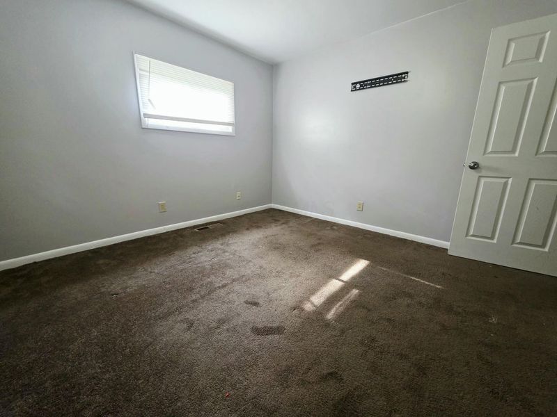 1303 Elderwood Avenue, Columbus, OH 43227 Photo 8