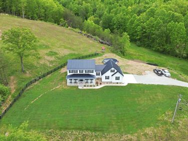 2604 Upper Rader Road, Manchester, KY 40962