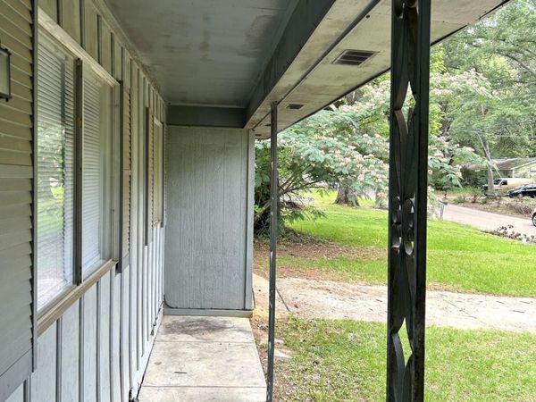2939 Teresa Drive, Jackson, MS 39212