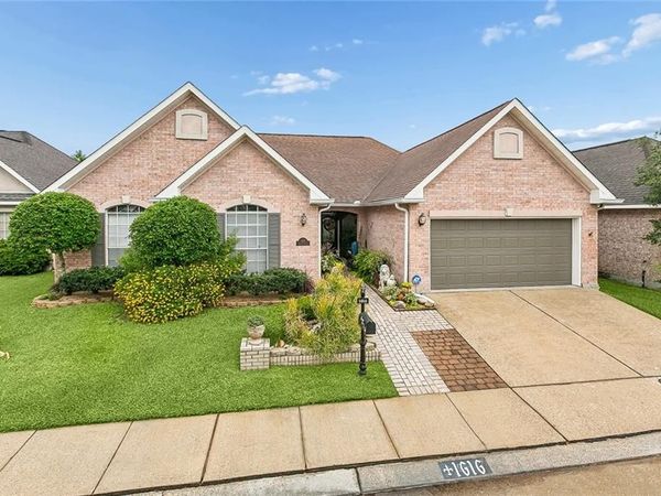 1616 STEEPLE CHASE Lane , New Orleans, LA 70131